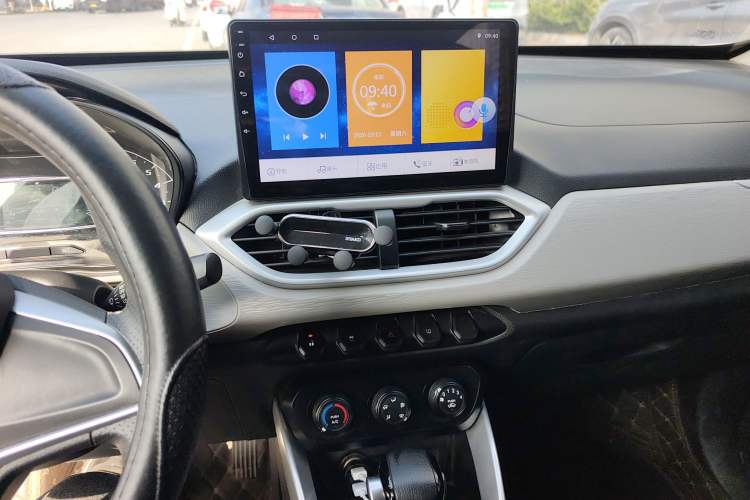 Used Baojun 510 2021 1.5L CVT Enjoy Edition Audio And AC Panel
