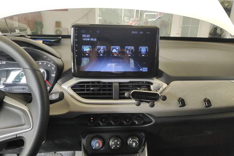 Used Baojun 510 2021 1.5L CVT Enjoy Edition Audio And AC Panel