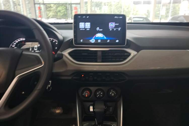 Used Baojun 510 2021 1.5L CVT Enjoy Edition Audio And AC Panel