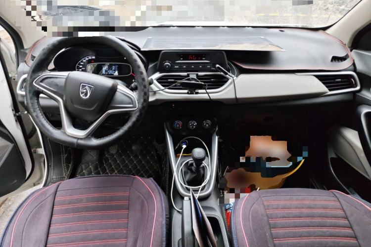Used Baojun 510 2021 1.5L Manual Jingxiang Edition Center Console