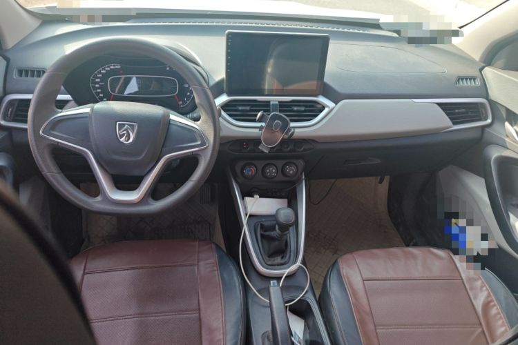 Used Baojun 510 2021 1.5L Manual Jingxiang Edition Center Console