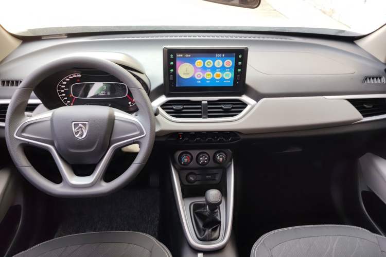 Used Baojun 510 2021 1.5L Manual Jingxiang Edition Center Console