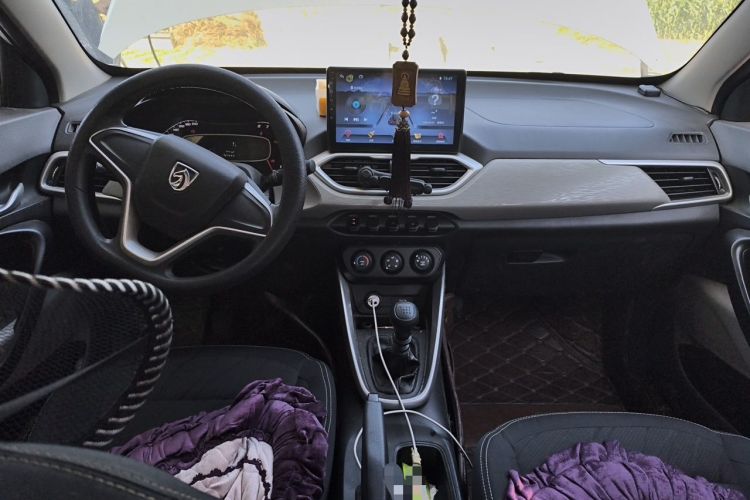Used Baojun 510 2021 1.5L Manual Jingxiang Edition Center Console