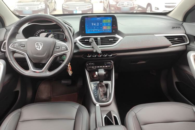 Used Baojun 510 2021 1.5L CVT Enjoyment Model Center Console