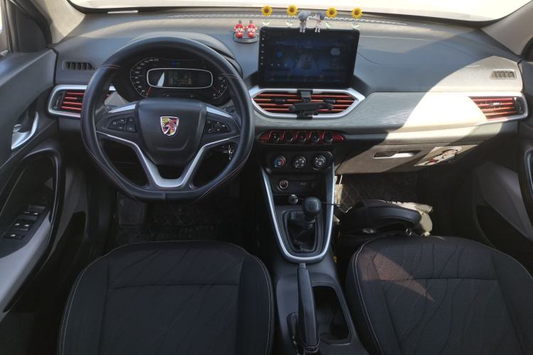 Used Baojun 510 2021 1.5L Manual Jingxiang Edition Center Console