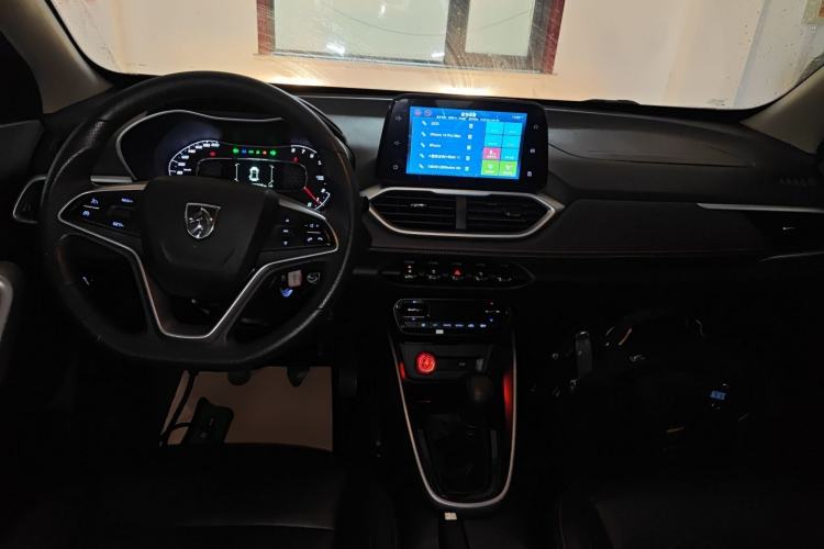 Used Baojun 510 2021 1.5L Manual Enjoyment Model Center Console