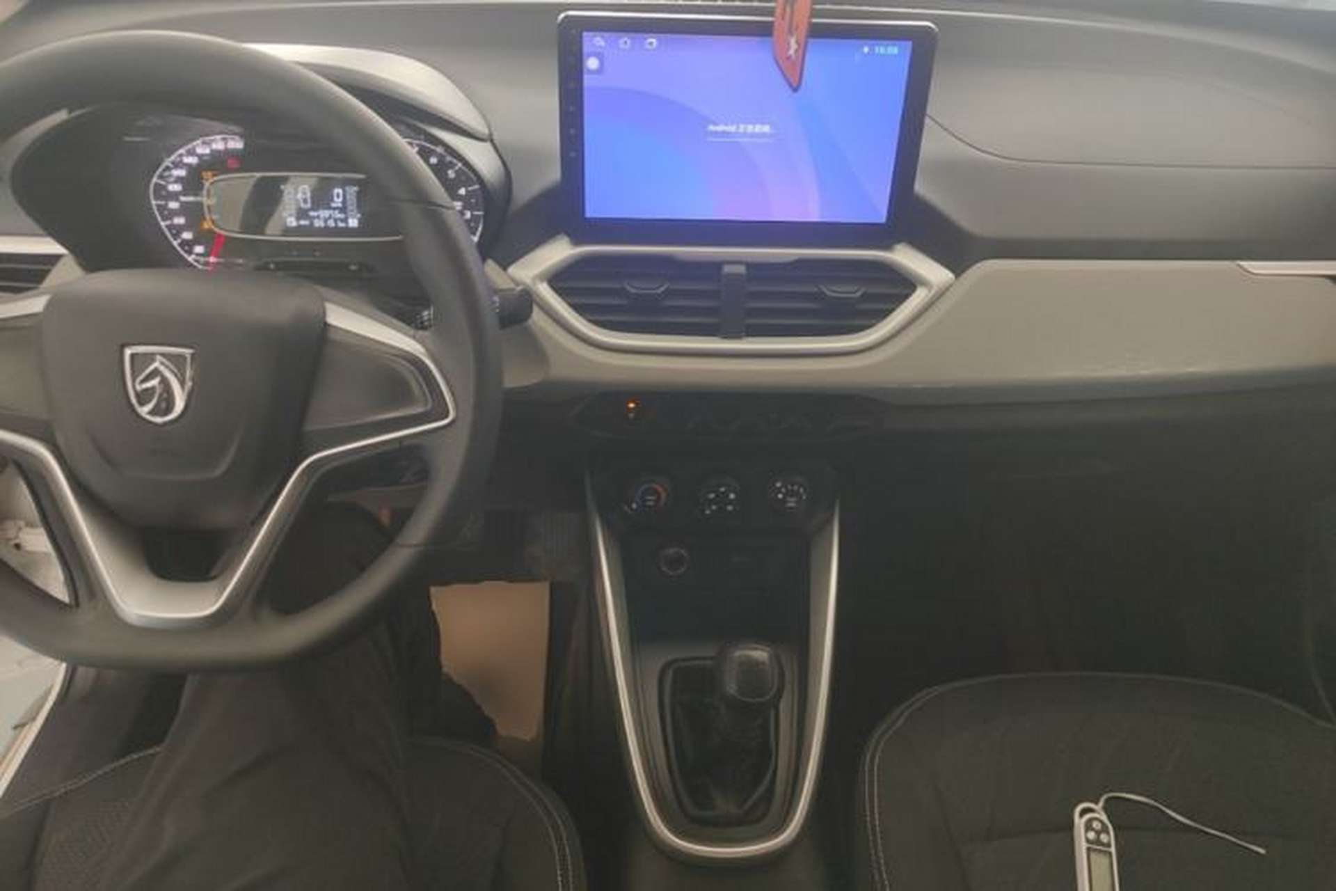 Used Baojun 510 2021 1.5L Manual Jingxiang Edition Center Console