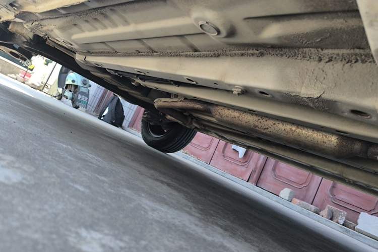 Used Baojun 510 2021 1.5L Manual Jingxiang Edition Chassis Front Right