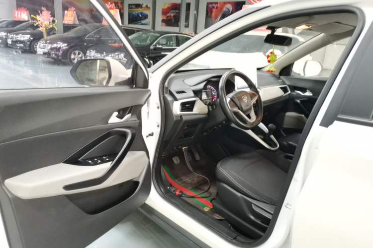Used Baojun 510 2021 1.5L Manual Jingxiang Edition Driver Seat