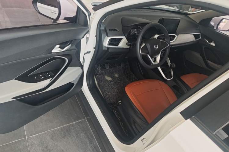 Used Baojun 510 2021 1.5L Manual Jingxiang Edition Driver Seat