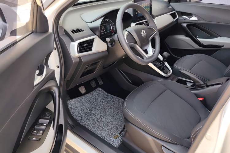 Used Baojun 510 2021 1.5L Manual Jingxiang Edition Driver Seat