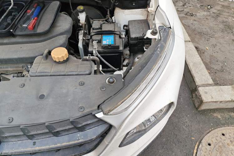 Used Baojun 510 2021 1.5L Manual Jingxiang Edition Engine Bay Left