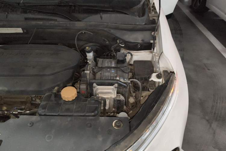 Used Baojun 510 2021 1.5L CVT Enjoy Edition Engine Bay Left