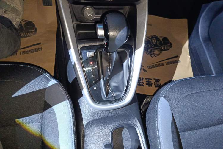 Used Baojun 510 2021 1.5L CVT Enjoy Edition Gear Lever