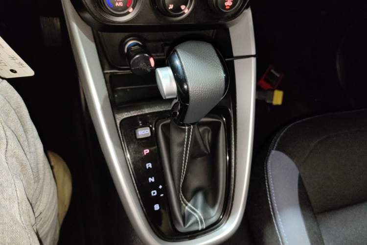 Used Baojun 510 2021 1.5L CVT Enjoy Edition Gear Lever