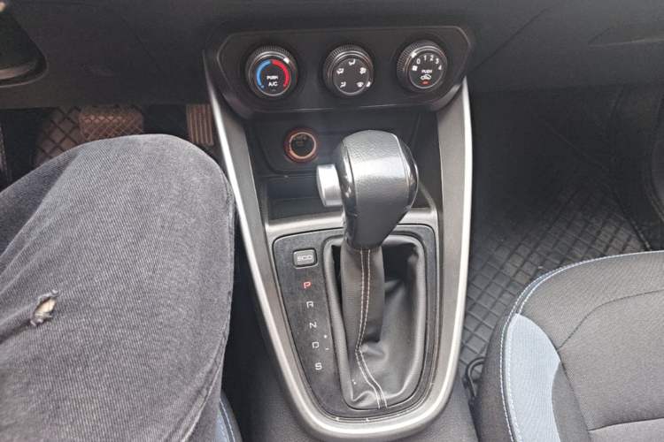 Used Baojun 510 2021 1.5L CVT Enjoyment Model Gear Lever