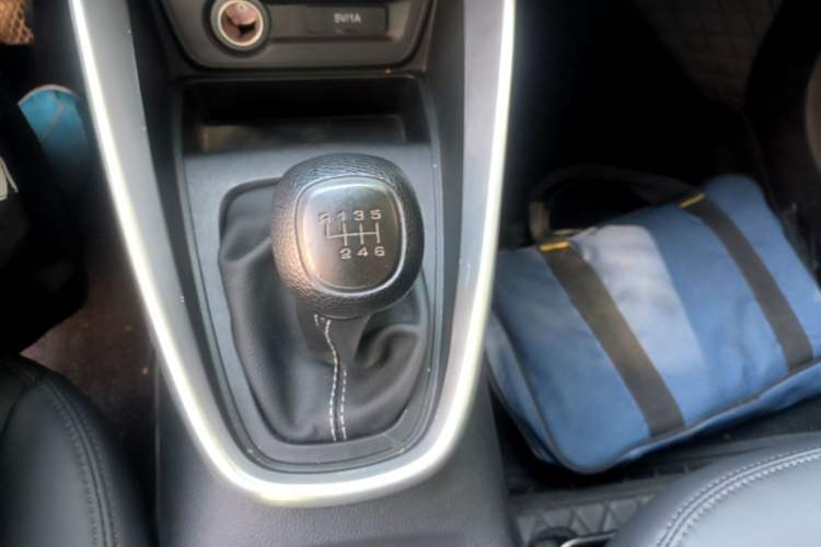 Used Baojun 510 2021 1.5L Manual Jingxiang Edition Gear Lever