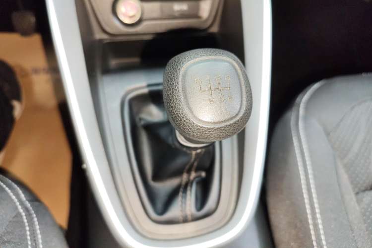 Used Baojun 510 2021 1.5L Manual Jingxiang Edition Gear Lever