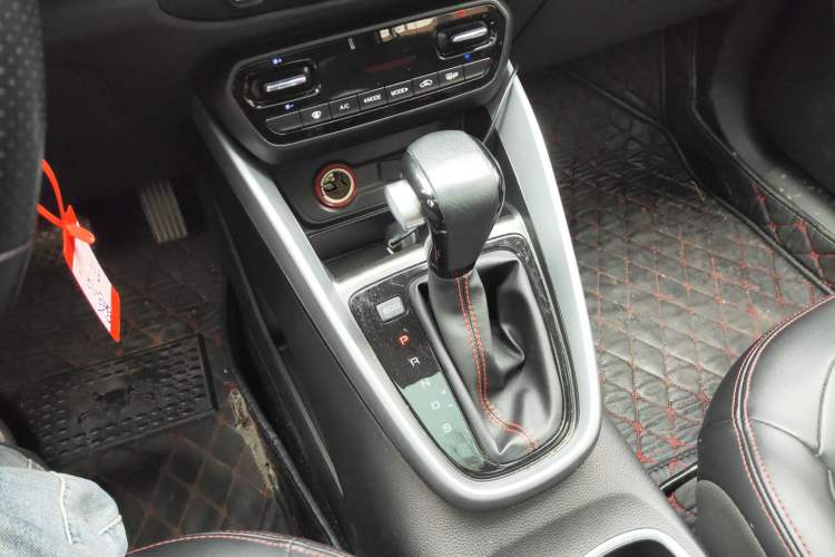 Used Baojun 510 2021 1.5L CVT Enjoyment Model Gear Lever
