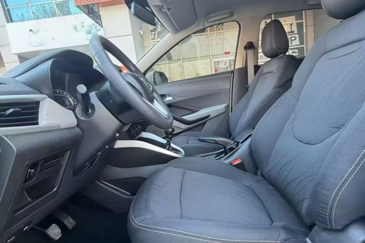Used Baojun 510 2021 1.5L Manual Jingxiang Edition Interior 3