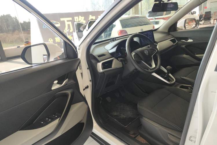Used Baojun 510 2021 1.5L Manual Jingxiang Edition Interior 3