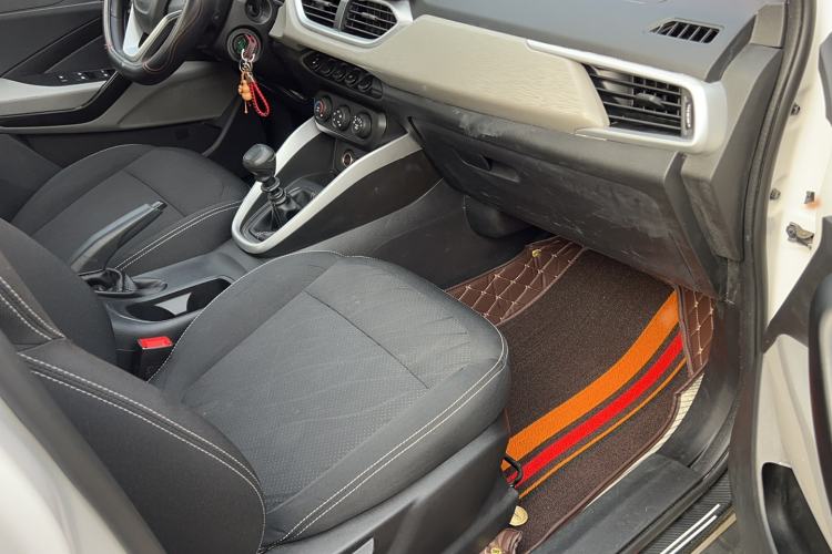 Used Baojun 510 2021 1.5L Manual Jingxiang Edition Interior 4