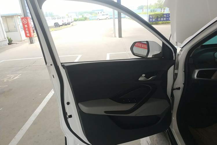 Used Baojun 510 2021 1.5L Manual Jingxiang Edition Left Front Door Interior