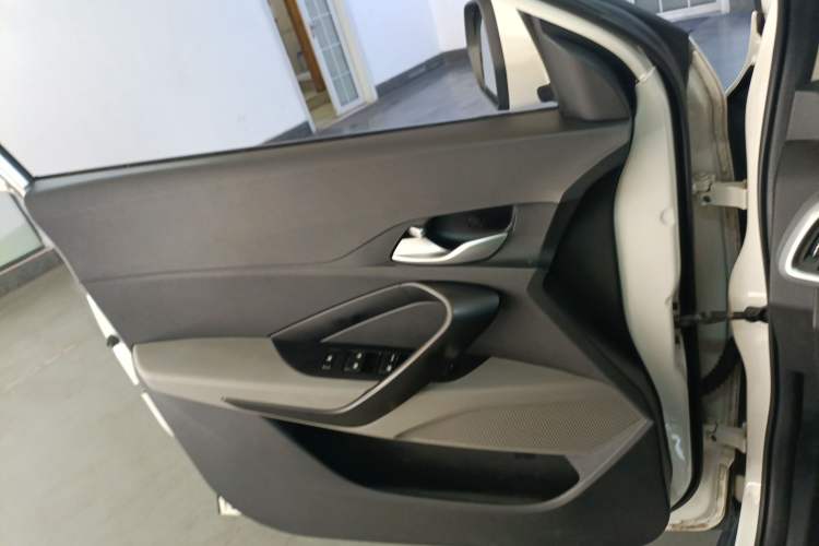 Used Baojun 510 2021 1.5L Manual Jingxiang Edition Left Front Door Interior