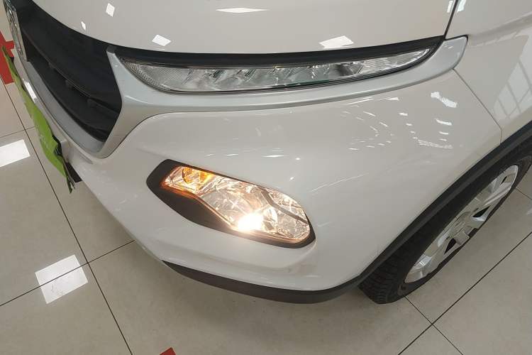 Used Baojun 510 2021 1.5L Manual Jingxiang Edition Left Front Headlight