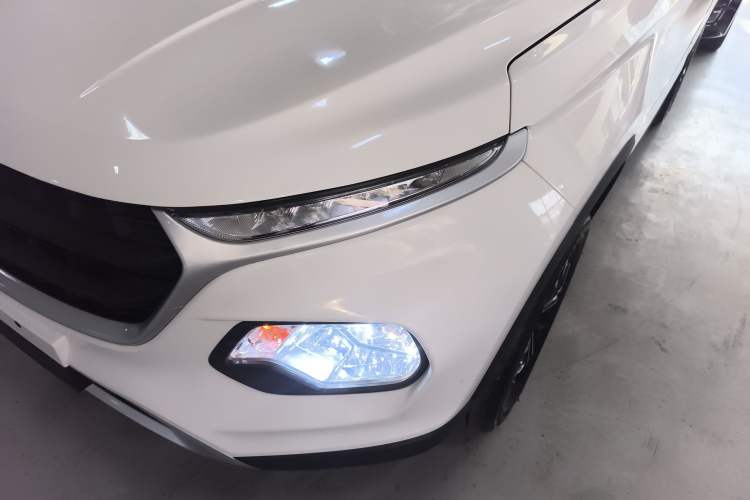 Used Baojun 510 2021 1.5L CVT Enjoy Edition Left Front Headlight