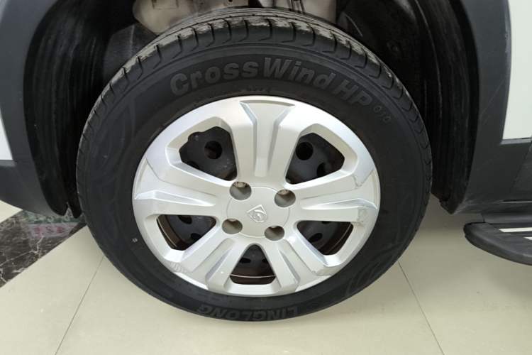 Used Baojun 510 2021 1.5L Manual Jingxiang Edition Left Front Wheel Hub