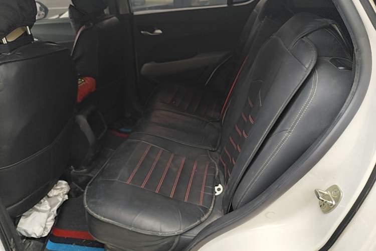 Used Baojun 510 2021 1.5L CVT Enjoy Edition Left Rear Seat