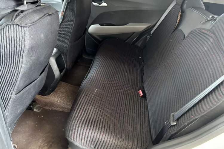 Used Baojun 510 2021 1.5L CVT Enjoy Edition Left Rear Seat