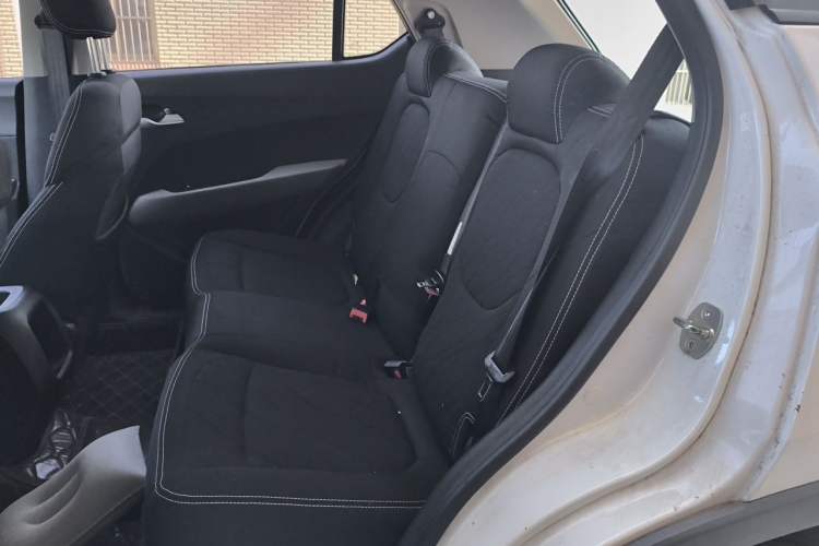 Used Baojun 510 2021 1.5L Manual Jingxiang Edition Left Rear Seat