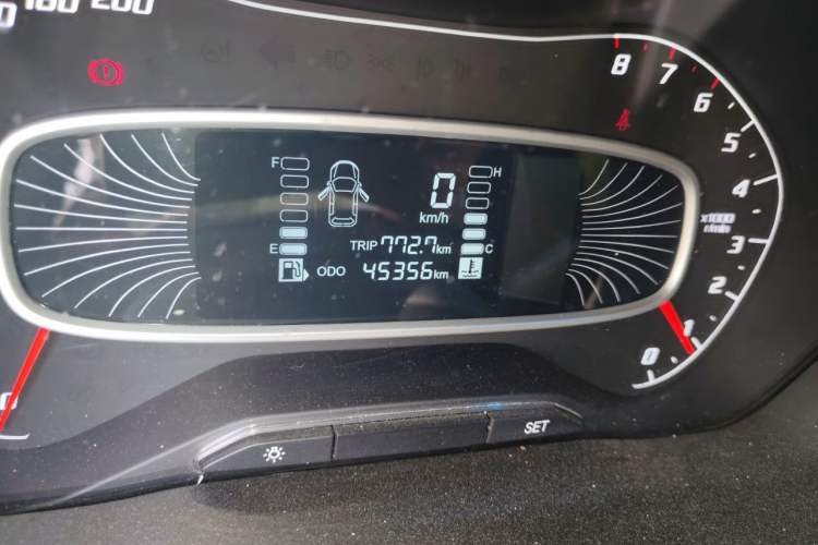 Used Baojun 510 2021 1.5L Manual Jingxiang Edition Odometer Close Up