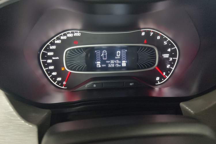 Used Baojun 510 2021 1.5L Manual Jingxiang Edition Odometer Close Up