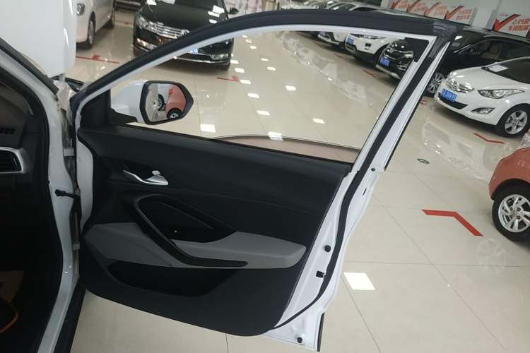 Used Baojun 510 2021 1.5L Manual Jingxiang Edition Right Front Door Interior