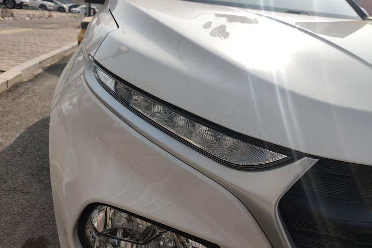 Used Baojun 510 2021 1.5L CVT Enjoy Edition Right Front Headlight