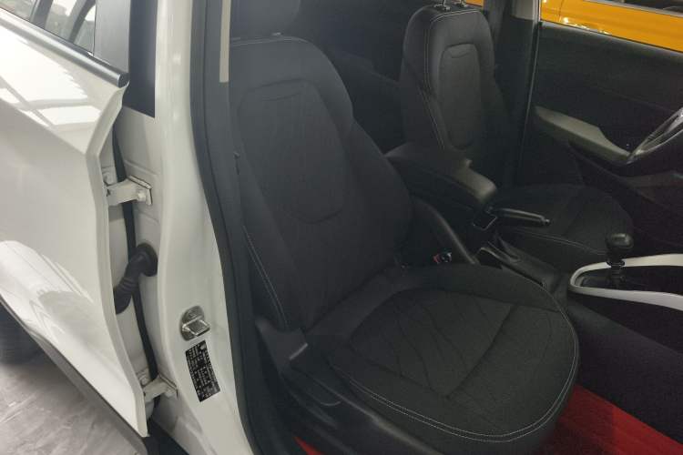 Used Baojun 510 2021 1.5L Manual Jingxiang Edition Right Front Seat