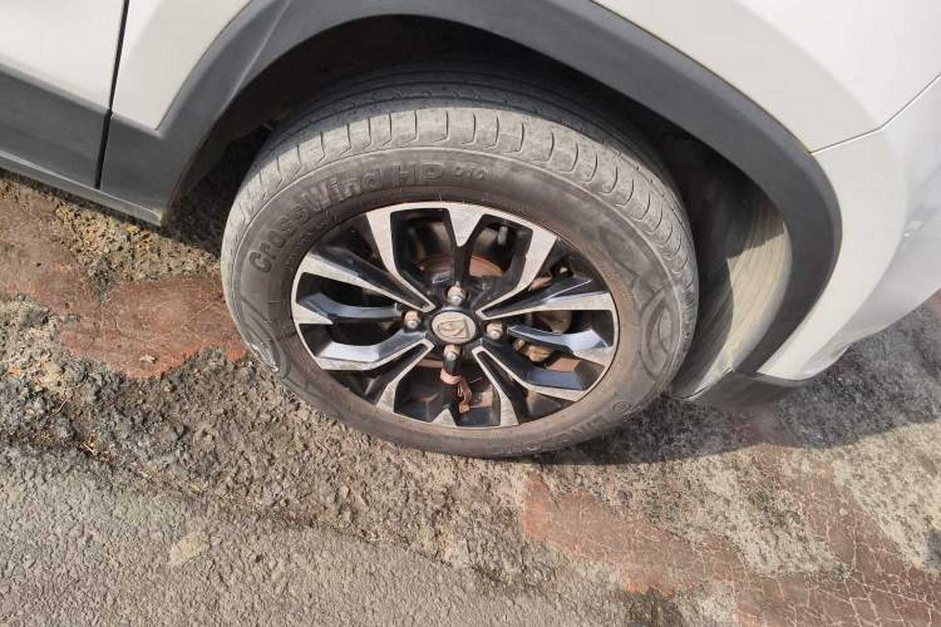 Used Baojun 510 2021 1.5L Manual Jingxiang Edition Right Front Wheel Hub