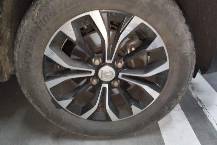 Used Baojun 510 2021 1.5L CVT Enjoy Edition Right Front Wheel Hub