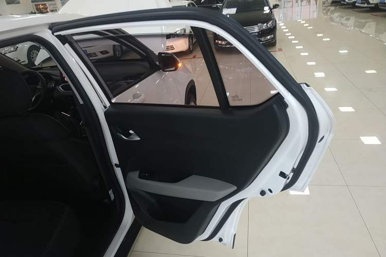Used Baojun 510 2021 1.5L Manual Jingxiang Edition Right Rear Door Interior