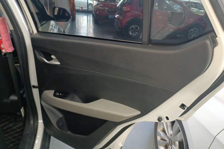 Used Baojun 510 2021 1.5L Manual Jingxiang Edition Right Rear Door Interior