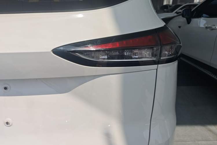 Used Baojun 510 2021 1.5L Manual Jingxiang Edition Right Rear Taillight