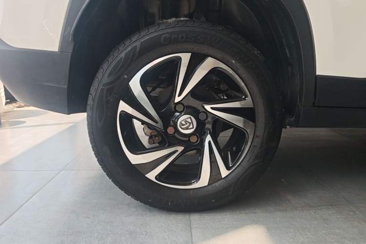 Used Baojun 510 2021 1.5L Manual Jingxiang Edition Right Rear Wheel Hub