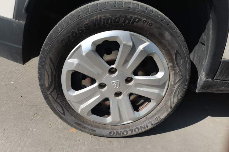 Used Baojun 510 2021 1.5L Manual Jingxiang Edition Right Rear Wheel Hub