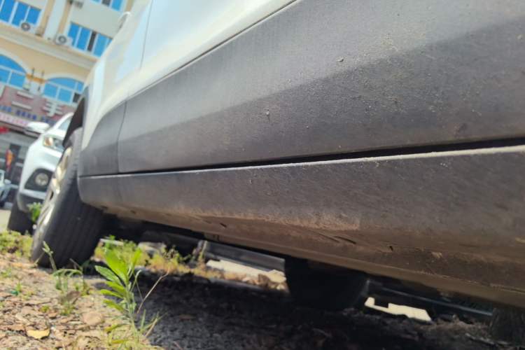 Used Baojun 510 2021 1.5L Manual Jingxiang Edition Right Side Sill