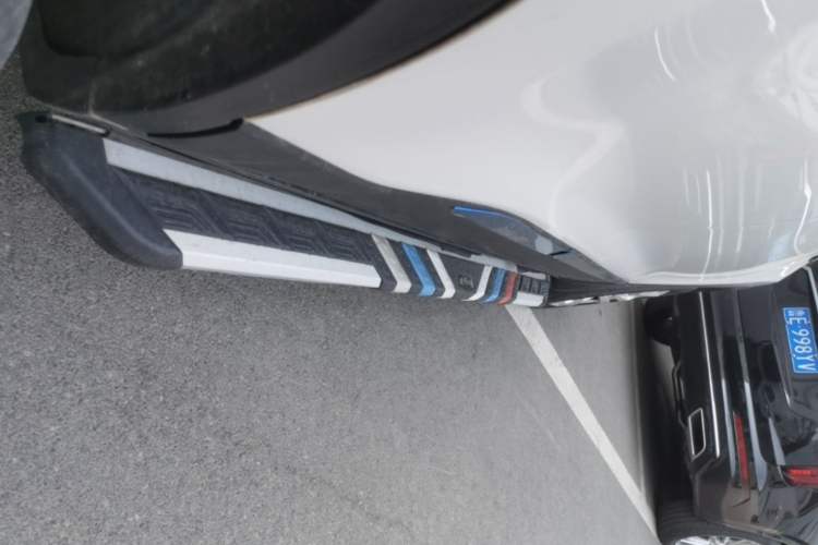 Used Baojun 510 2021 1.5L Manual Jingxiang Edition Right Side Sill