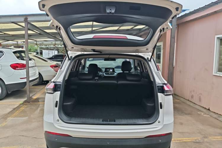 Used Baojun 510 2021 1.5L Manual Enjoyment Model Trunk