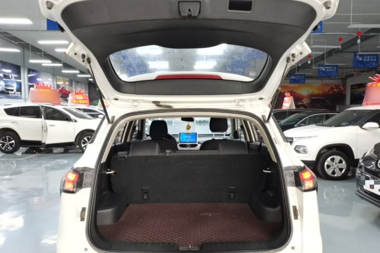 Used Baojun 510 2021 1.5L Manual Jingxiang Edition Trunk